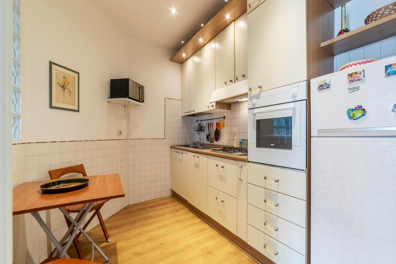 Sunny Apartment Piramide Рим Екстериор снимка
