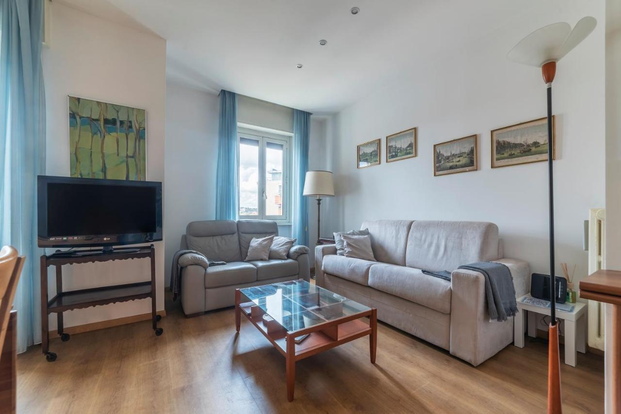 Sunny Apartment Piramide Рим Екстериор снимка